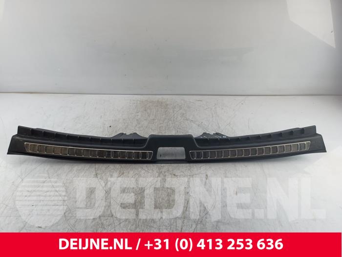 Gebruikte Diversen Volvo XC90 II 2.0 T5 16V AWD Prijs € 85,00 Margeregeling aangeboden door van Deijne Onderdelen Uden B.V.