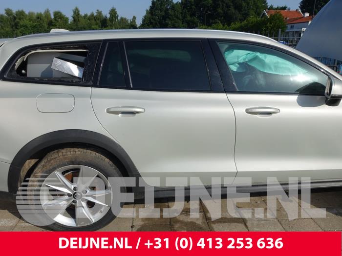 Volvo V60 Portier 4Deurs rechts-achter O281503