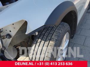 Volvo V60 Front wing, left O281508 photo 2