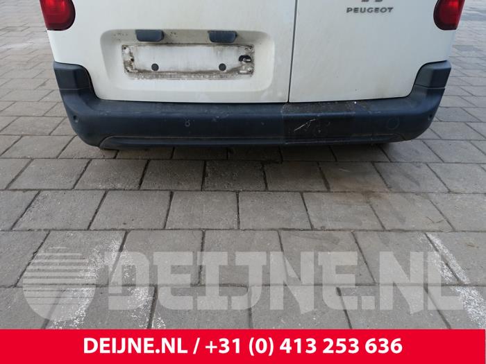 Peugeot Partner Stoßstange hinten O281565