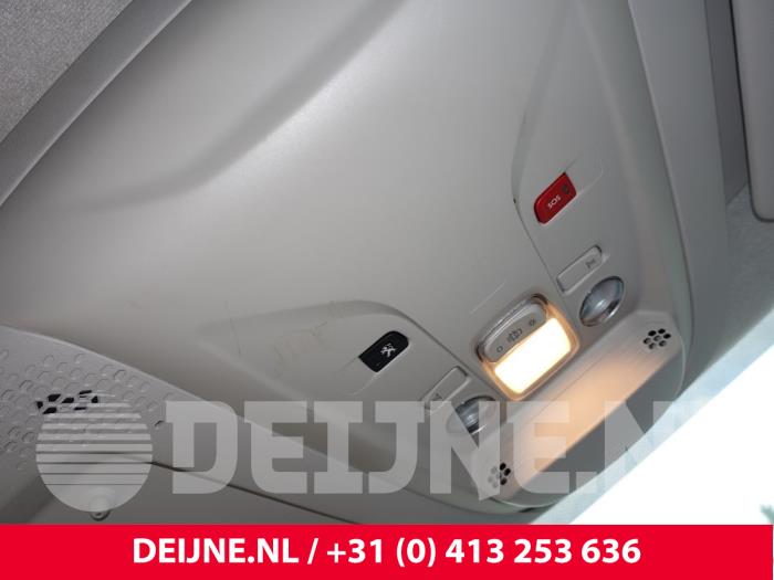 Peugeot Partner Innenbeleuchtung vorne O281573