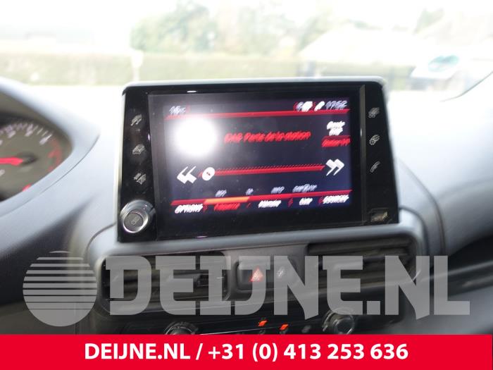 Peugeot Partner Displays Multi Media Anzeige O281577