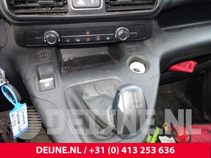 Peugeot Partner Heizung Bedienpaneel O281585
