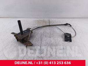 Gebruikte Hefmechniek Reservewiel Mercedes Vito (447.6) 1.6 111 CDI 16V Prijs € 96,80 Inclusief btw aangeboden door van Deijne Onderdelen Uden B.V.