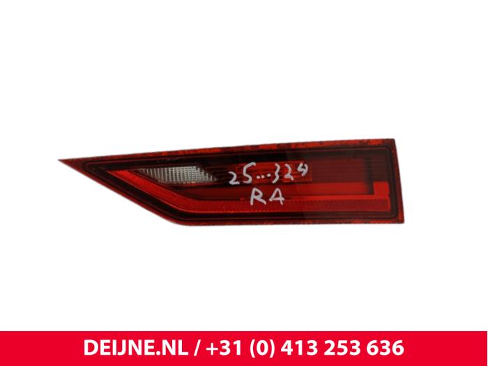 Volvo V90 Rücklicht rechts O281666