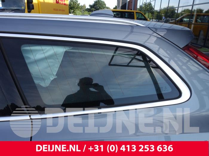 Volvo V90 Zusätzliches Fenster 4-türig links hinten O281686