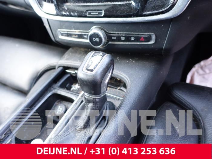 Volvo V90 Gear stick O281705