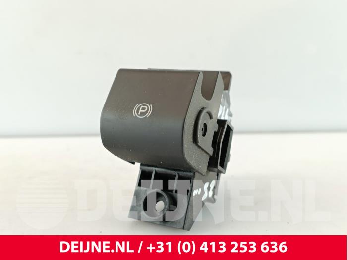Gebruikte Handrem schakelaar Ford Transit Custom 2.0 EcoBlue 110 Prijs € 24,20 Inclusief btw aangeboden door van Deijne Onderdelen Uden B.V.