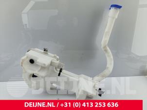 Ford Transit Scheibensprühertank vorne O281795 foto 3
