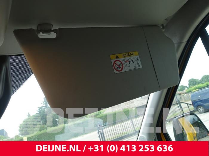 Ford Transit Zonneklep O281811