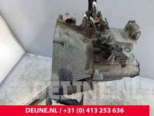 Peugeot Expert Versnellingsbak O281837 foto 2