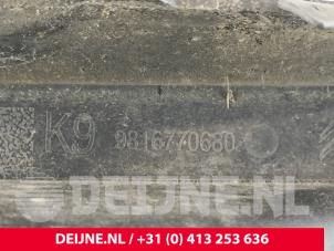 Peugeot Partner Afdekplaat mistlamp rechts O281846 foto 3