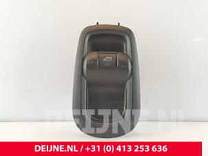 Gebruikte Elektrisch Raam Schakelaar Ford Transit Custom 2.2 TDCi 16V Prijs € 24,20 Inclusief btw aangeboden door van Deijne Onderdelen Uden B.V.