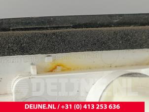 Opel Vivaro Kennzeichenbeleuchtung O281855 foto 3