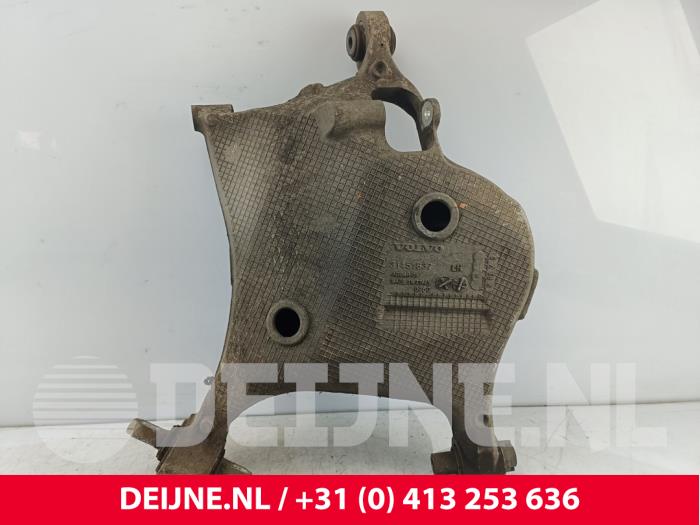 Volvo XC90 Federteller links hinten O281857