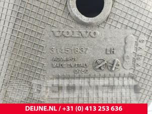 Volvo XC90 Veerschotel links-achter O281857 foto 2