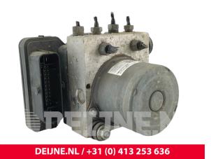 Peugeot Expert ABS Pomp O281870 foto 2