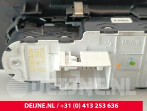 Peugeot Expert Electric window switch O281884 photo 3
