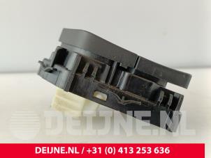 Mercedes Vito Central locking switch O281935 photo 3