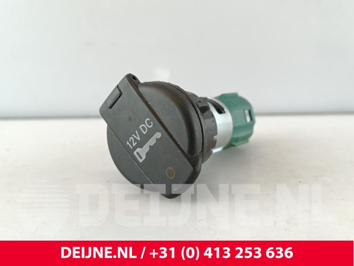 Citroen Jumper 12 volt connection O281948