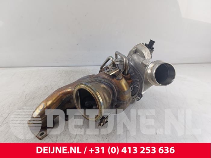 Gebruikte G-lader Volvo V60 II (ZW) 2.0 T6 16V Twin Engine Prijs € 500,00 Margeregeling aangeboden door van Deijne Onderdelen Uden B.V.