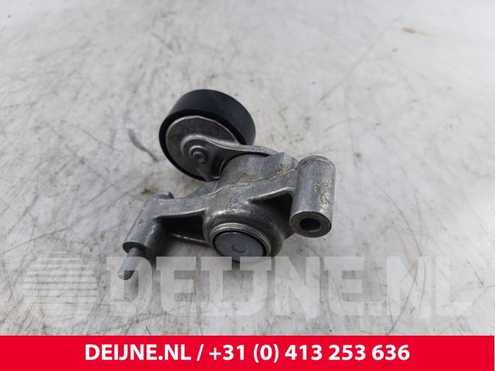 Gebruikte Spanrol Multiriem Volvo V60 II (ZW) 2.0 T6 16V Twin Engine Prijs € 25,00 Margeregeling aangeboden door van Deijne Onderdelen Uden B.V.