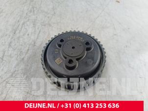 Gebruikte Nokkenas Tandwiel Volvo V60 II (ZW) 2.0 T6 16V Twin Engine Prijs € 73,00 Margeregeling aangeboden door van Deijne Onderdelen Uden B.V.