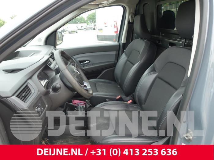 Renault Express Seat, left O282019