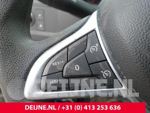 Renault Express Lenkrad O282022 foto 2