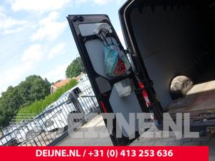 Volkswagen Crafter Minibus/van rear door O282060 photo 3