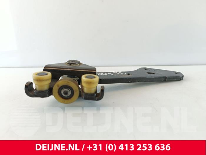 Mercedes Citan Sliding door roller, right O282120