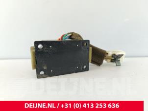 Volvo C70 Airbag sensor O282136 photo 2