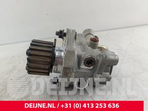 Volvo V40 Mechanical fuel pump O282154 photo 2