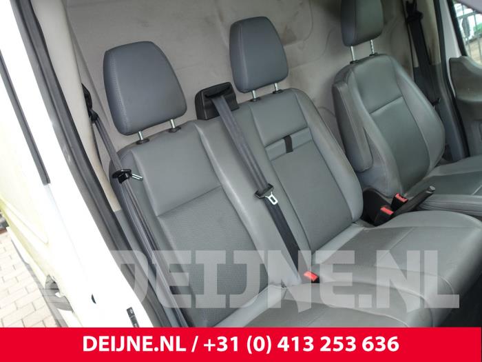 Ford Transit Bank rechts vorne O282170