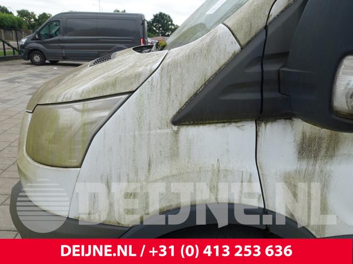 Ford Transit Kotflügel links vorne O282206