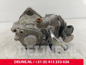 Volvo V70 Mechanical fuel pump O282231 photo 3