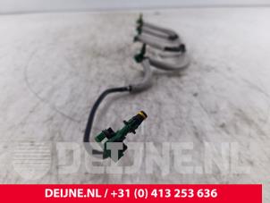 Citroen Jumpy Fuel return line O282279 photo 3