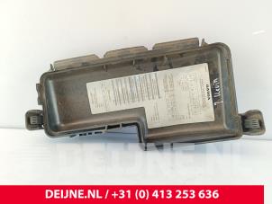 Volvo S60 Sicherungskasten O282300 foto 2