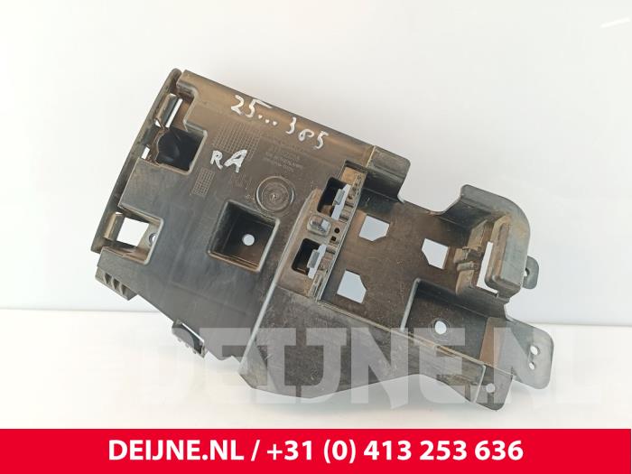 Volvo V60 Rear bumper bracket, right O282374
