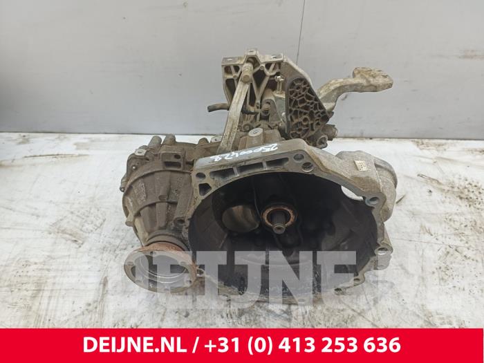 Gebruikte Versnellingsbak Volkswagen Caddy IV 2.0 TDI 102 Prijs € 907,50 Inclusief btw aangeboden door van Deijne Onderdelen Uden B.V.