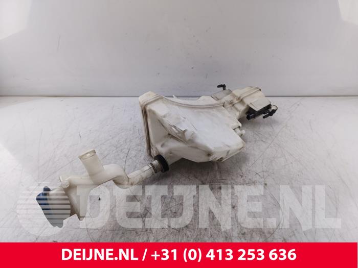 Volvo XC90 Scheibensprühertank vorne O282401