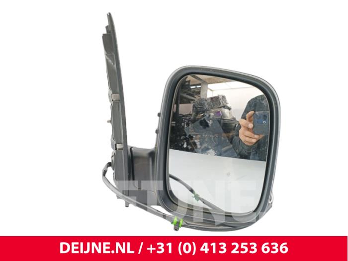 Volkswagen Caddy Wing mirror, right O282427