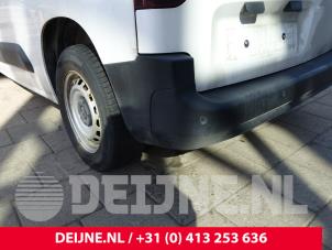 Opel Combo Rear bumper O282519 photo 2