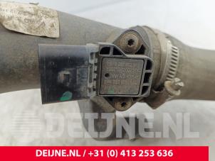 Volkswagen Caddy Intercooler Rohr O282477 foto 3