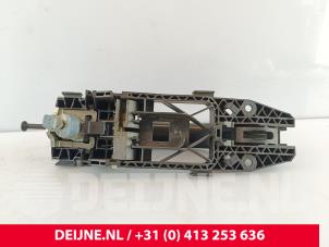 Volkswagen Caddy Door handle 2-door, left O282493 foto 2