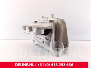 Gebruikte Motorsteun Ford Transit Custom 2.0 EcoBlue 110 Prijs € 133,10 Inclusief btw aangeboden door van Deijne Onderdelen Uden B.V.