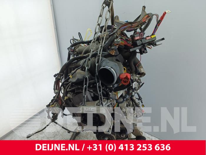 Nissan Interstar Motor O282568