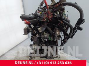 Nissan Interstar Motor O282568 foto 2