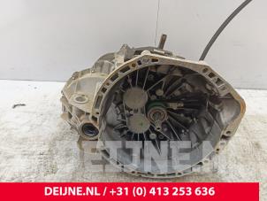 Gebruikte Versnellingsbak Nissan Interstar 2.3 dCi 150 16V Prijs € 1.542,75 Inclusief btw aangeboden door van Deijne Onderdelen Uden B.V.