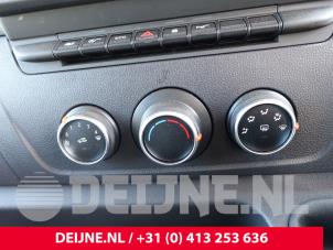 Nissan Interstar Kachel Bedieningspaneel O282609 foto 3